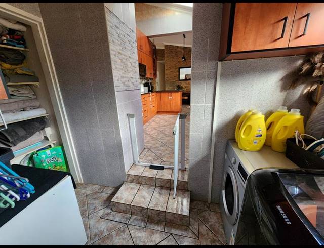 3 BEDROOM HOUSE FOR SALE IN ANNLIN